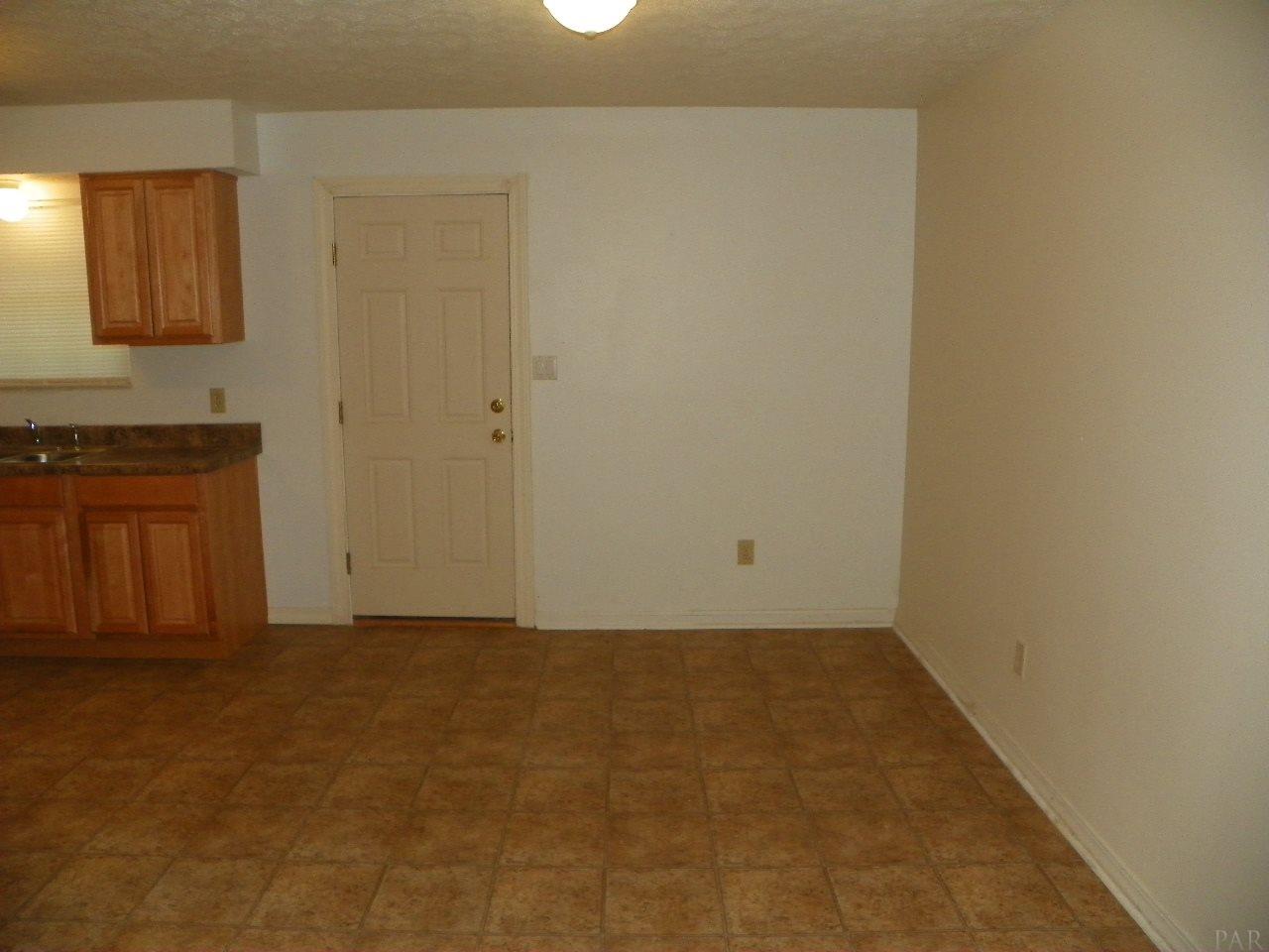5882 INDEPENDENCE DR, Milton, FL 32570