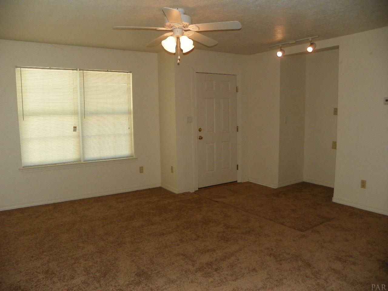 5882 INDEPENDENCE DR, Milton, FL 32570
