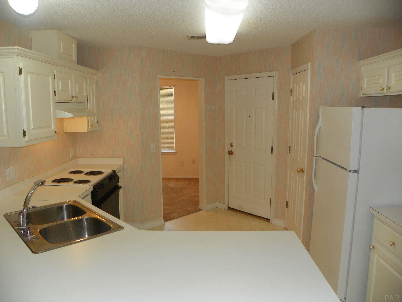 6647 RIDGE CREST DR, Milton, FL 32570