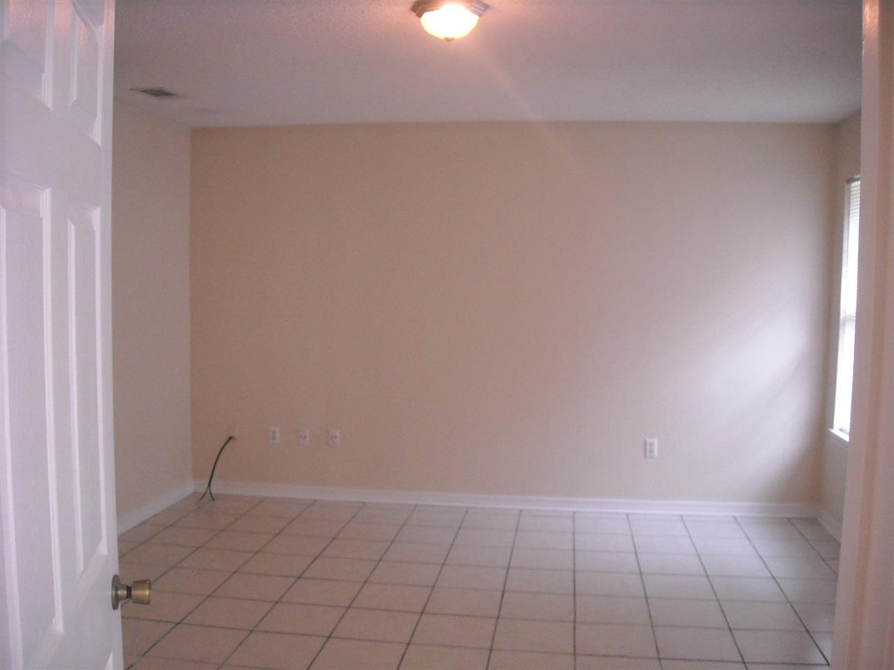 5144 WESTPORT DR, Milton, FL 32570