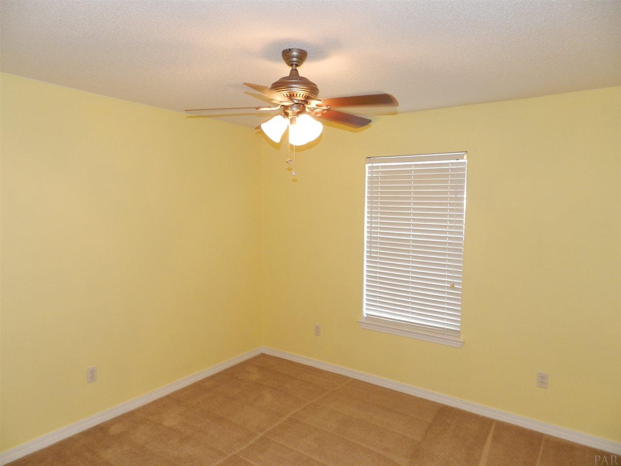 6607 WOODBURY FOREST DR, Milton, FL 32570
