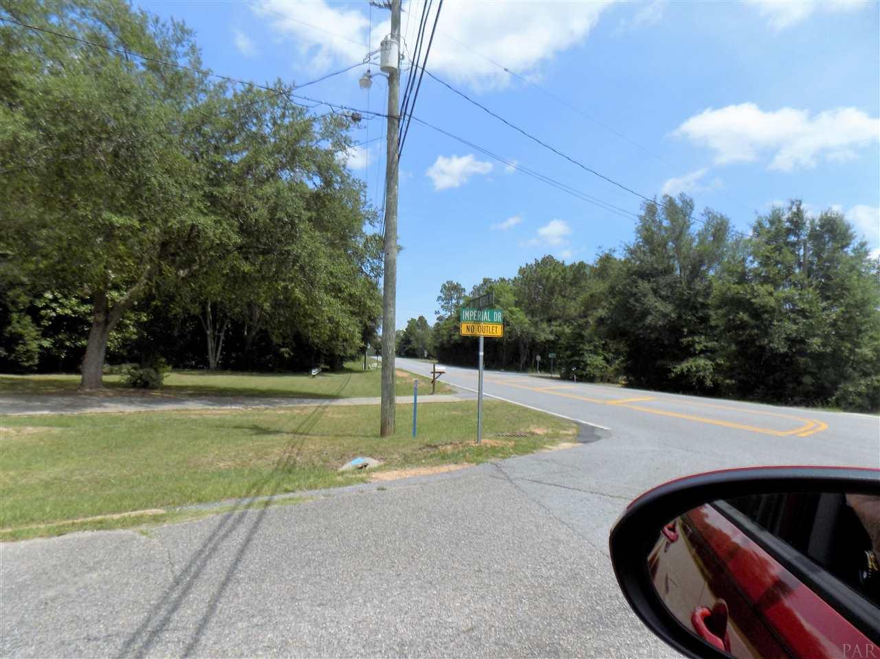 6400 Imperial Dr, Milton, FL 32570