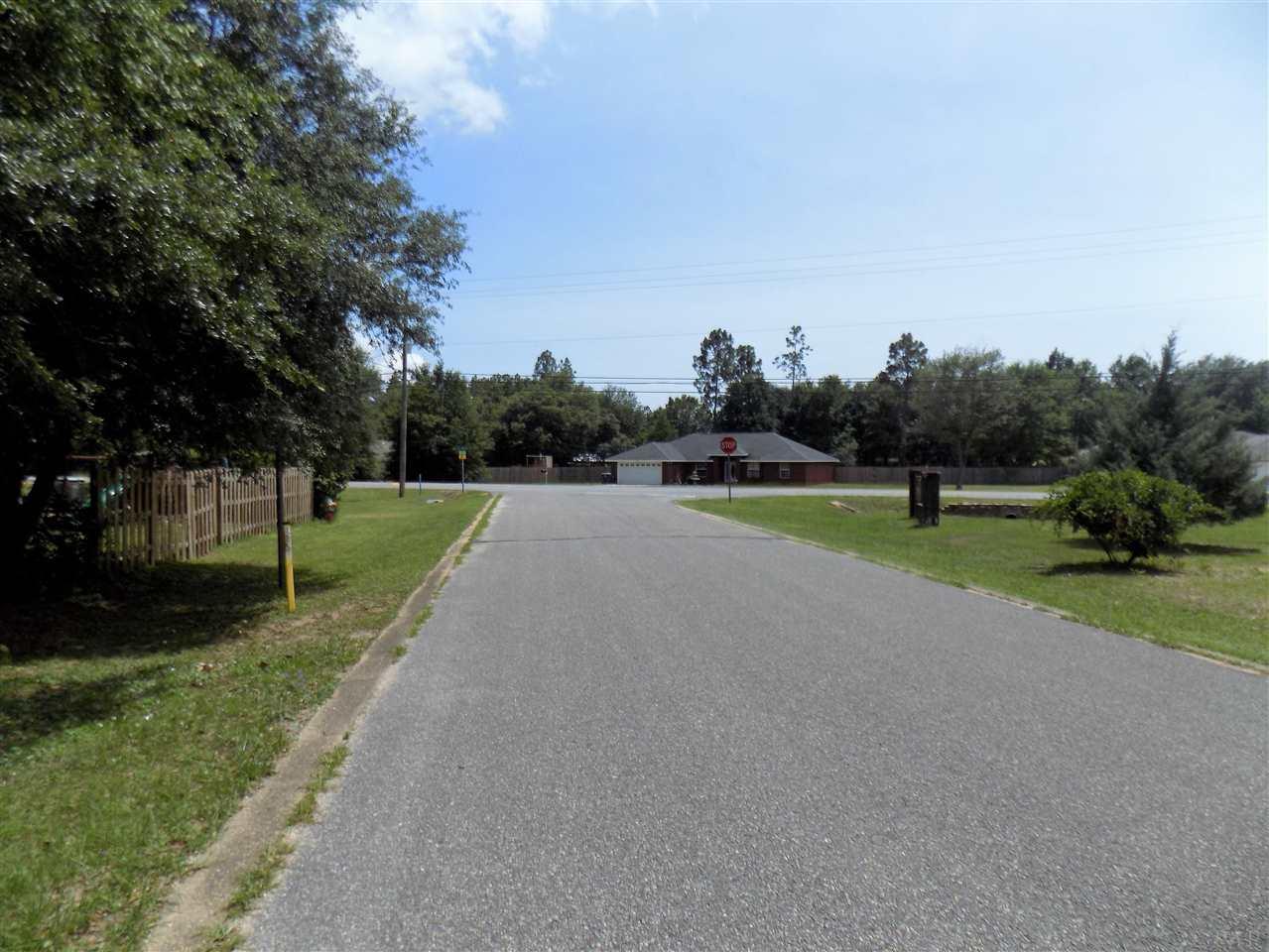 6400 Imperial Dr, Milton, FL 32570