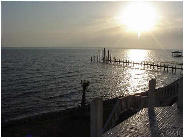 4783 BAYSIDE DR, Milton, FL 32570
