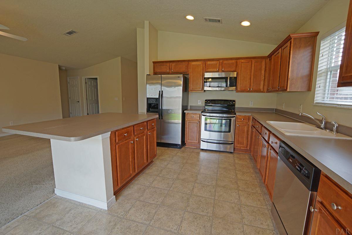 4761 HILARITA CIR, Pace, FL 32571