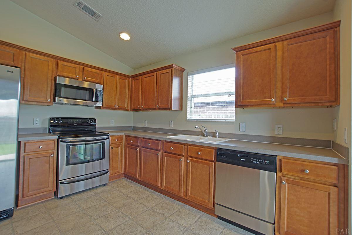 4761 HILARITA CIR, Pace, FL 32571