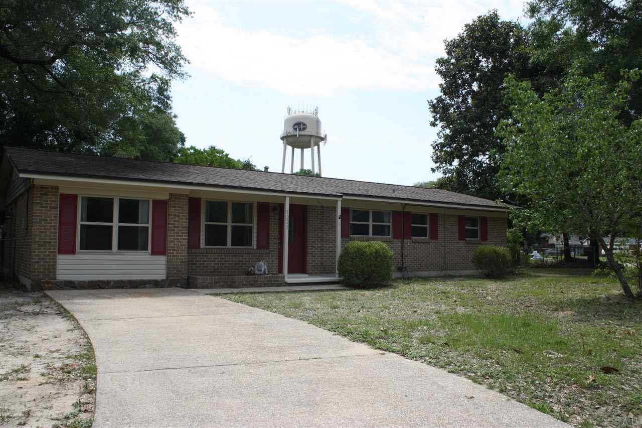 5225 MOORE LN, Milton, FL 32571