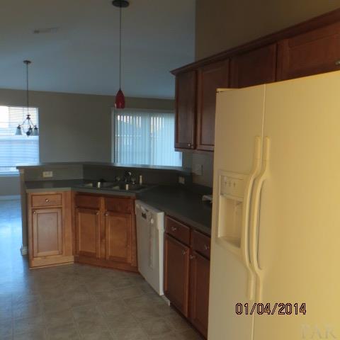 5162 BROOKSIDE DR, Pace, FL 32571