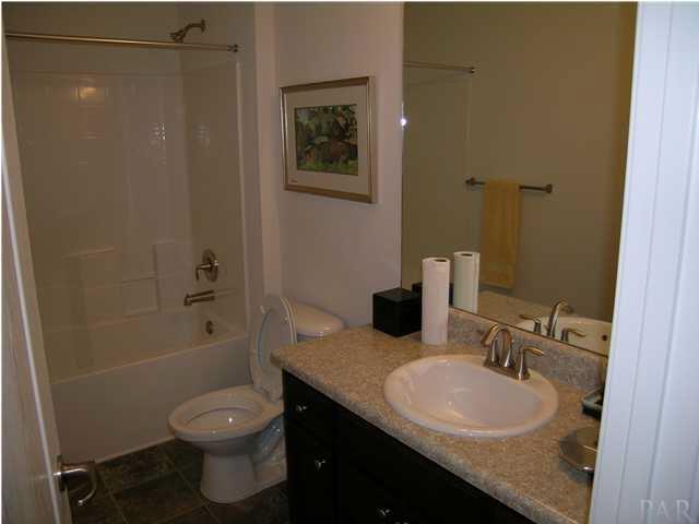 4225 HAZELHURST DR, Pace, FL 32571