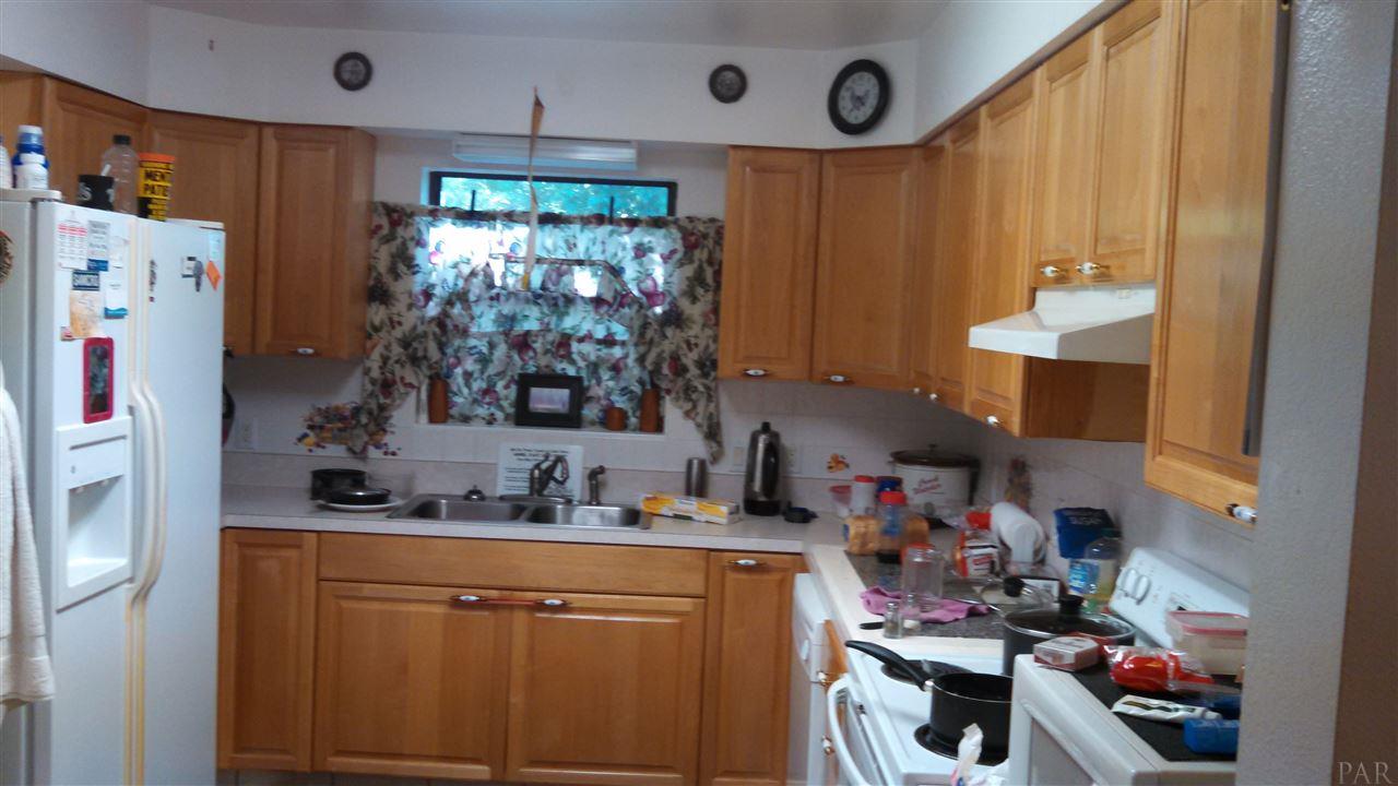 5033 PAULINE ST, Milton, FL 32572