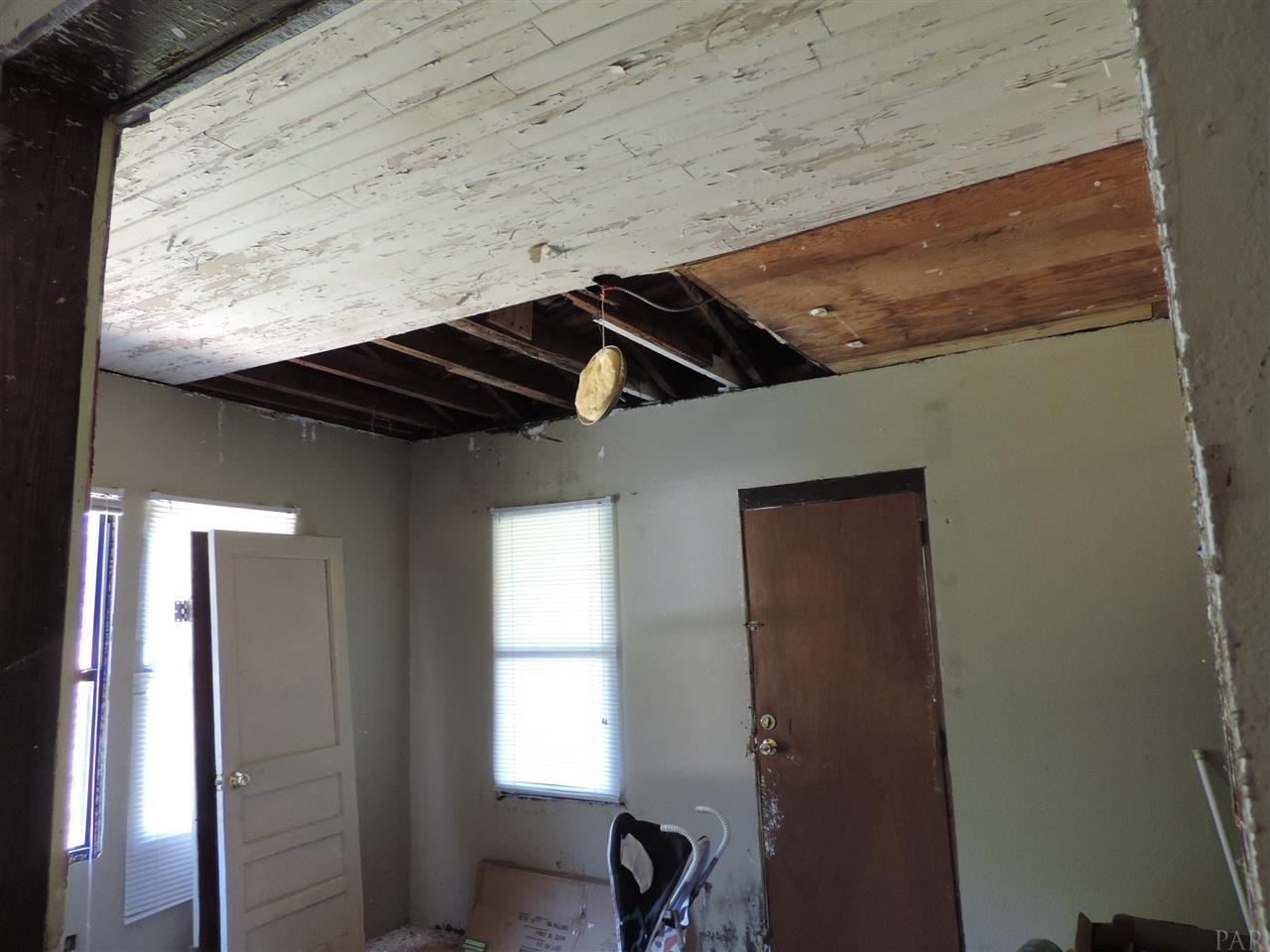 9090 N Hwy 29, Molino, FL 32577