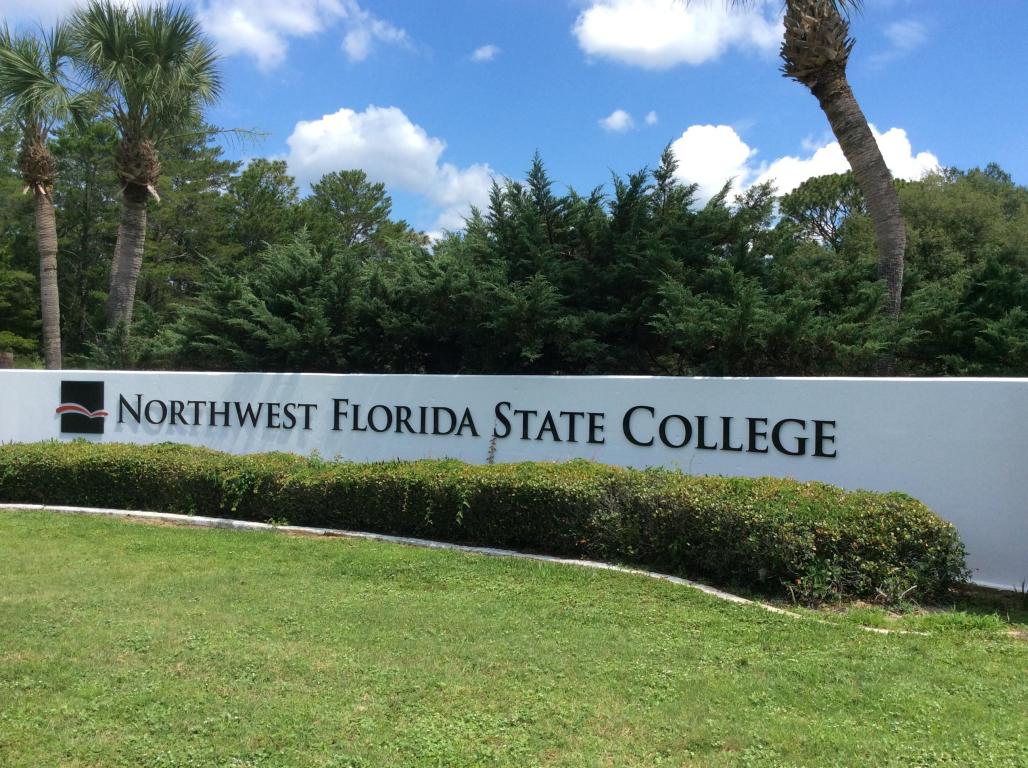 201 College Blvd, Niceville, FL 32578