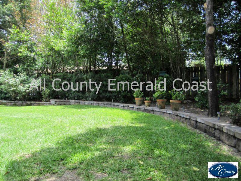 19 DORAL Drive, Shalimar, FL 32579
