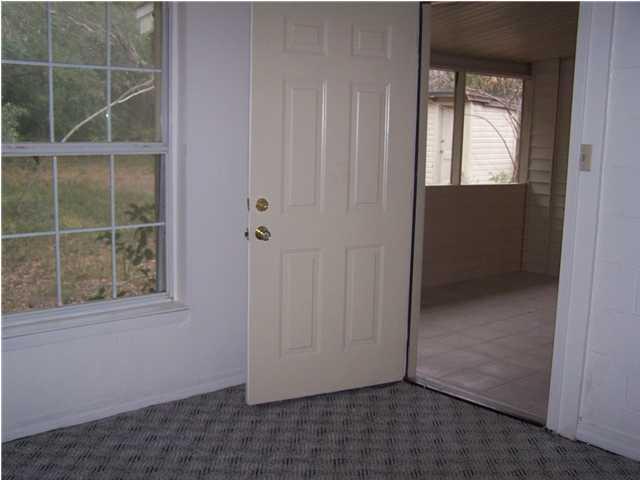 296 MONTANA Avenue, Valparaiso, FL 32580
