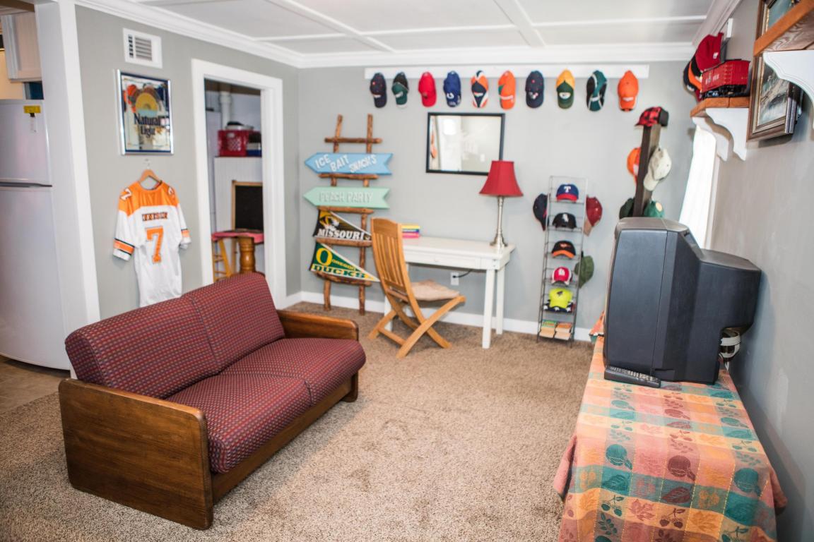 328 WASHINGTON Ave, Valparaiso, FL 32580