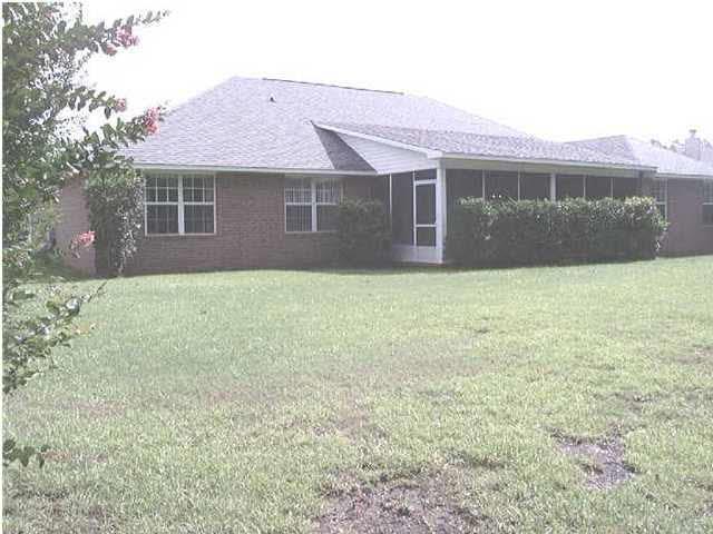 5961 MOORS OAKS DR, Milton, FL 32583