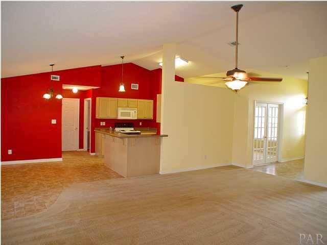 6940 HARDWOOD CT, Milton, FL 32583