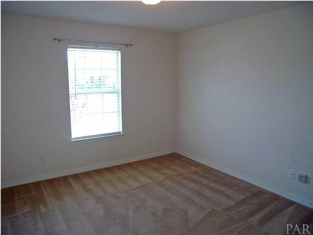 6940 HARDWOOD CT, Milton, FL 32583
