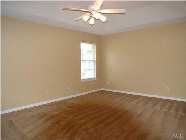 6940 HARDWOOD CT, Milton, FL 32583