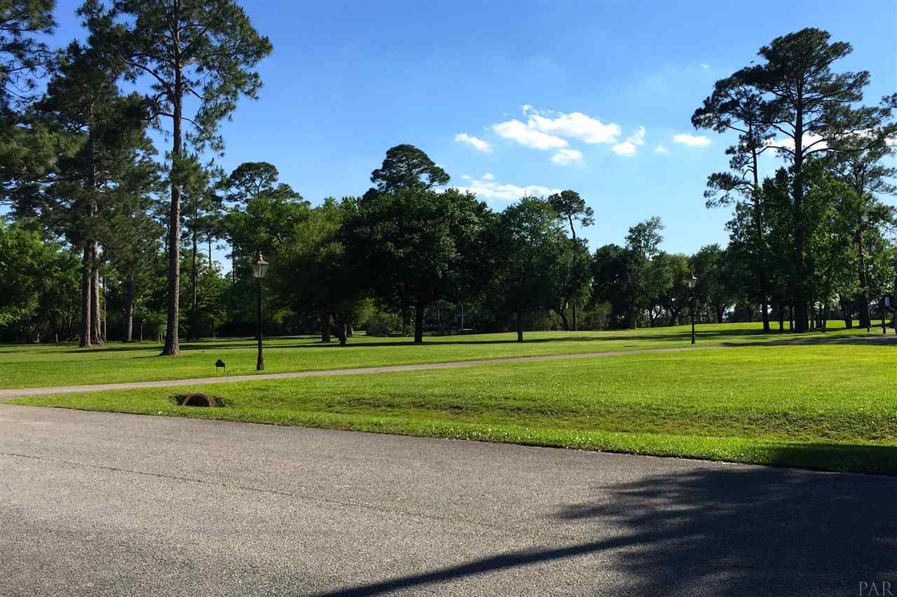 BAY MEADOWS DR, Milton, FL 32583