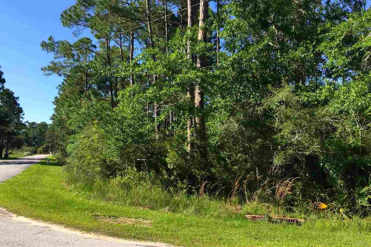 BAY MEADOWS DR, Milton, FL 32583