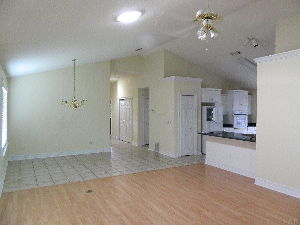 3833 WINDSOR CASTLE BLVD, Milton, FL 32583