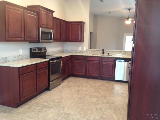 5619 VENDOME CT, Milton, FL 32583
