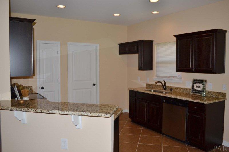 5789 JADE MOON CIR, Milton, FL 32583