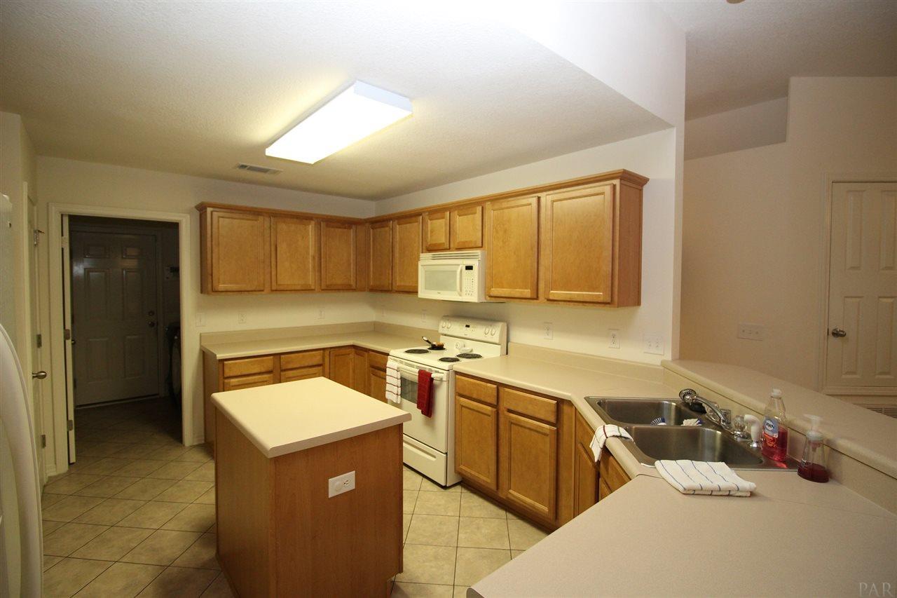 5606 Silver Star Ct, Milton, FL 32583