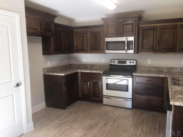 5565 BELLVIEW CT, Milton, FL 32583