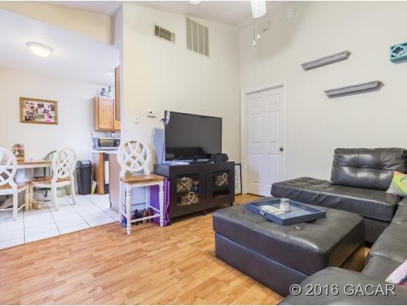 130 Northwest 8th Street, Gainesville, FL 32601