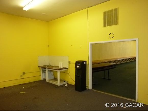 140 NW 6th ST, Gainesville, FL 32601