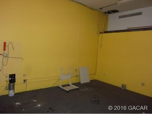 140 NW 6th ST, Gainesville, FL 32601