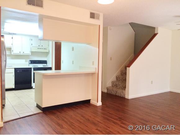 3008 Northwest 28th Circle, Gainesville, FL 32605
