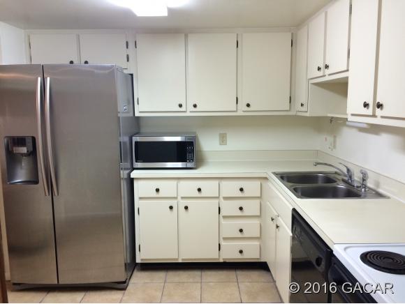 3008 Northwest 28th Circle, Gainesville, FL 32605