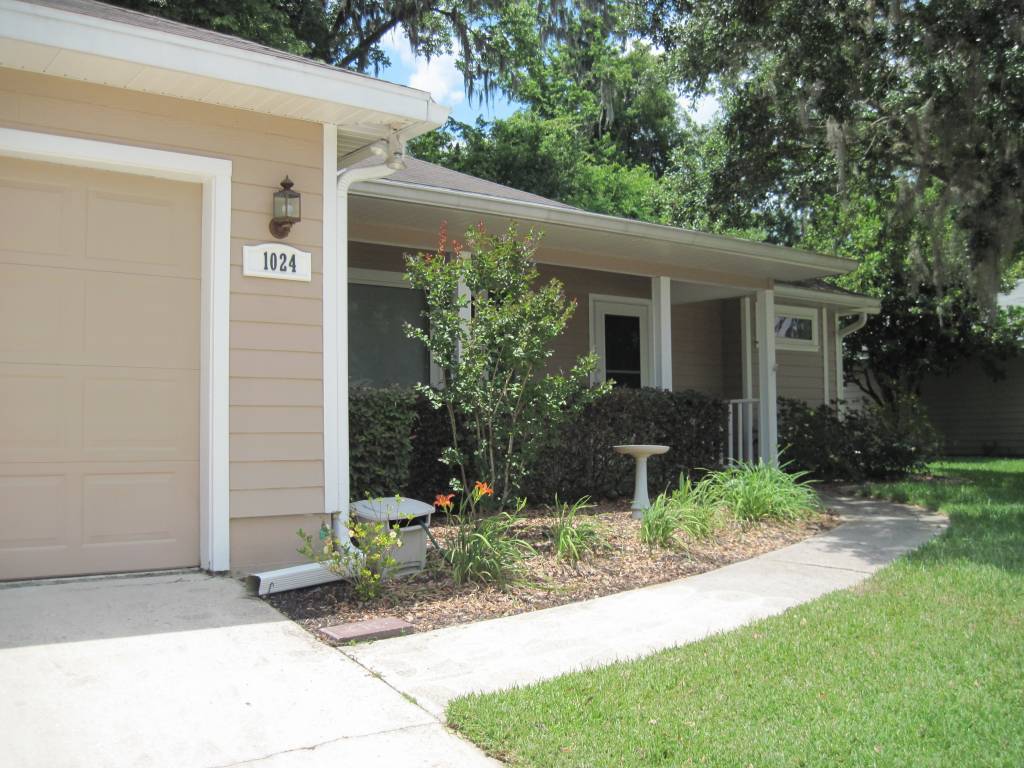 1024 NW 90thDr, Gainesville, FL 32606