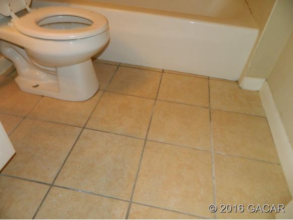 507 Northwest 39th Road, Gainesville, FL 32607