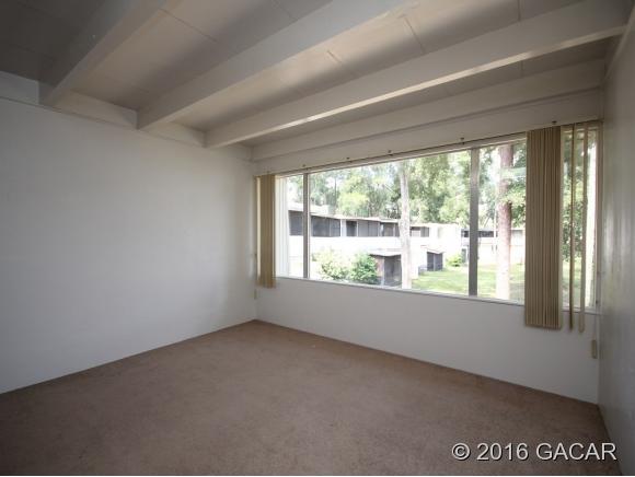 711 Southwest 75th Street, Gainesville, FL 32607