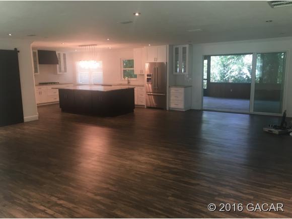 2821 Northwest 4th Lane, Gainesville, FL 32607