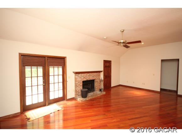 4621 Southwest 85th Drive, Gainesville, FL 32608