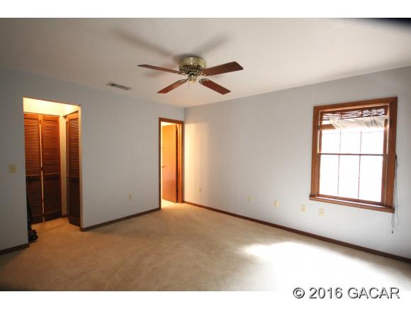 4621 Southwest 85th Drive, Gainesville, FL 32608