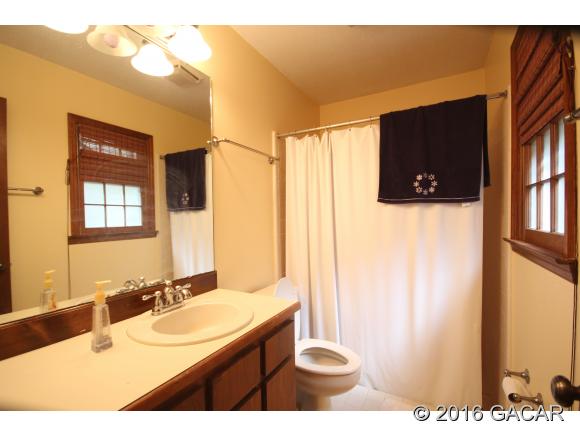 4621 Southwest 85th Drive, Gainesville, FL 32608