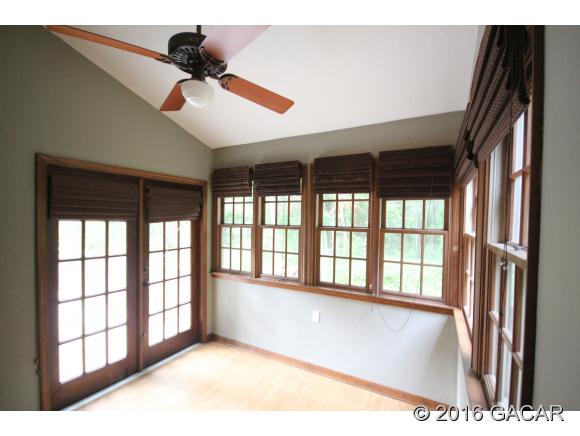 4621 Southwest 85th Drive, Gainesville, FL 32608