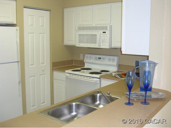 5025 SW 91st CT H-204, Gainesville, FL 32608