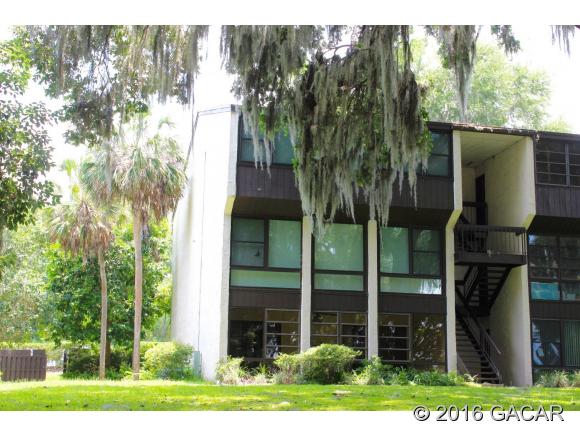 2660 Southwest 14th Drive, Gainesville, FL 32608