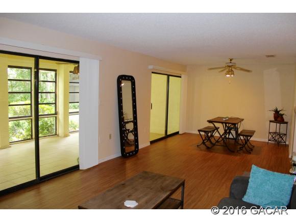 2660 Southwest 14th Drive, Gainesville, FL 32608