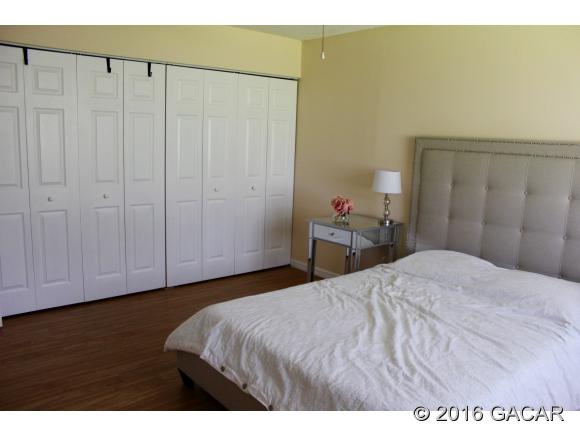 2660 Southwest 14th Drive, Gainesville, FL 32608