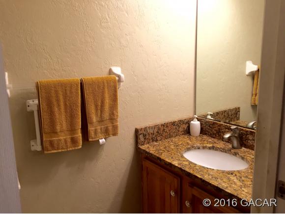 5233 Southwest 97th Drive, Gainesville, FL 32608
