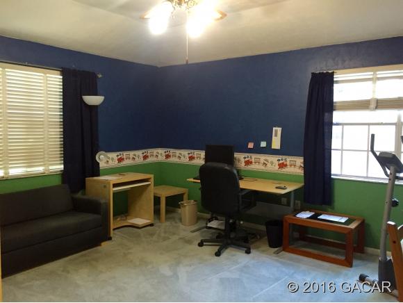 5233 Southwest 97th Drive, Gainesville, FL 32608