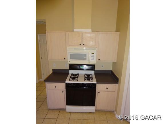 8206 Southwest 64th Place, Gainesville, FL 32608